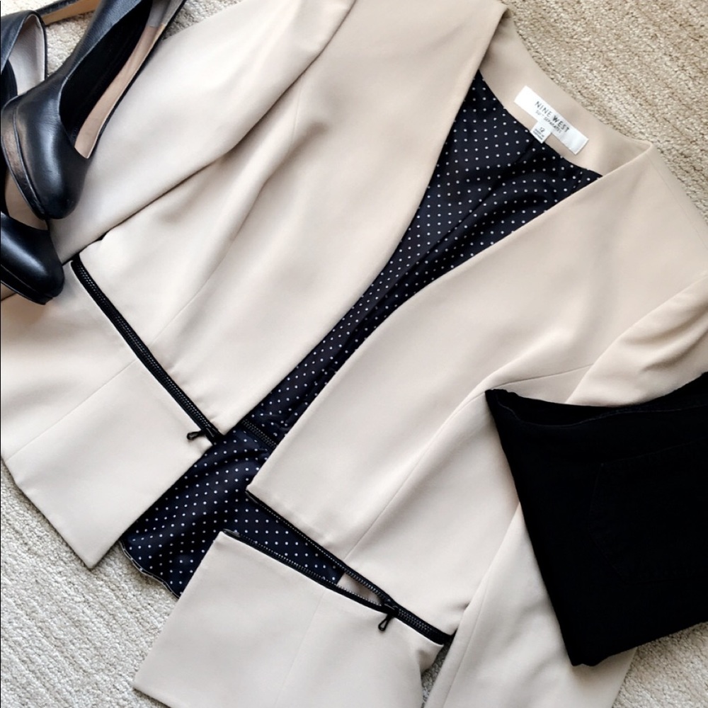 **Nine West** Blazer w/ Zipper **Like New**